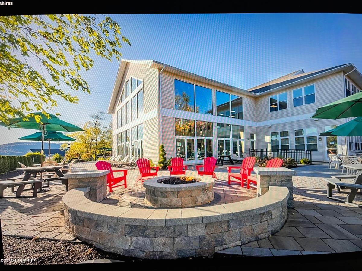 Vacation Village In The Berkshires Hancock Bagian luar foto The Lake Campus